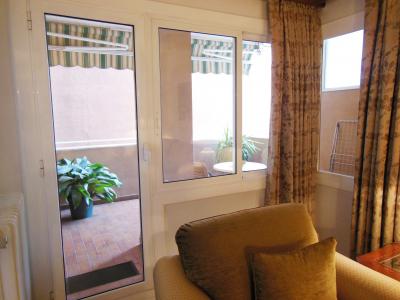 Appartement avec terrasse en location longue durée