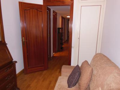 Appartement avec terrasse en location longue durée