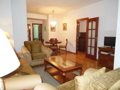 Appartement avec terrasse en location longue durée