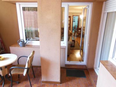 Appartement avec terrasse en location longue durée