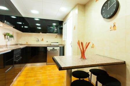 Appartement te huur in Barcelona Diputació - Sardenya