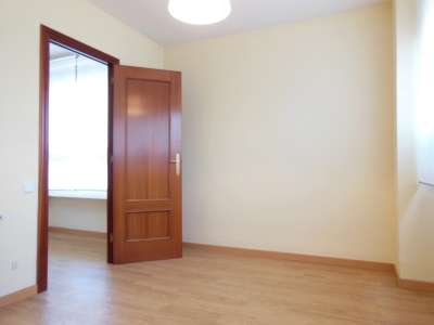 Appartement rénové, lumineux et spacieux en location longue durée