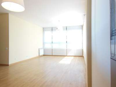 Appartement rénové, lumineux et spacieux en location longue durée