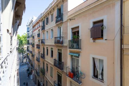 Monolocale arredato in affitto in via Tallers