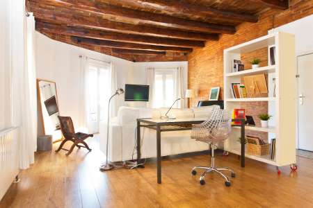 Appartement te huur in Barcelona Valencia - Meridiana