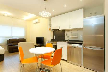 Studio te huur in Barcelona Granada Del Penedés - Balmes