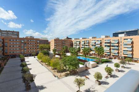 Appartement te huur in Barcelona Rosa Sensat - Torre Mafre