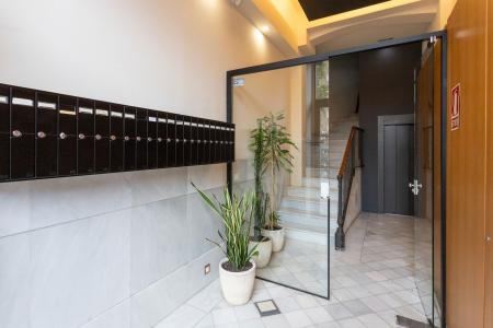 Piso de alquiler en la Ronda Sant Pau frente al Mercado Sant Antoni