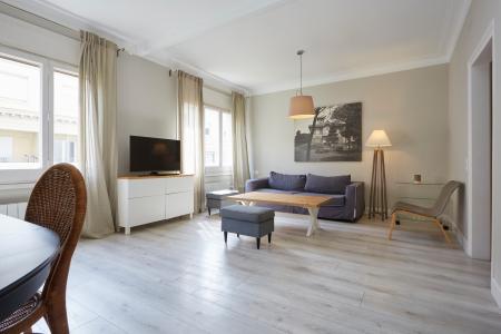 Ampio appartamento in affitto in via Benet I Mateu