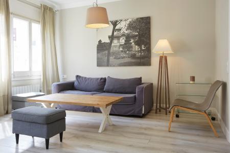 Ampio appartamento in affitto in via Benet I Mateu