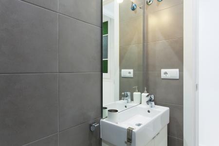 Appartement te huur in Barcelona Villarroel - Corsega