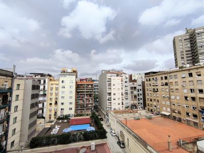 Appartement te huur in Barcelona Consell De Cent - Villarroel