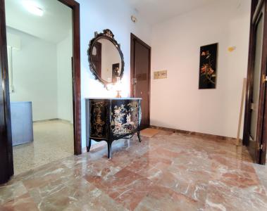 Appartement te huur in Barcelona Consell De Cent - Villarroel