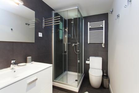 Appartamento con gran balcone in affitto in via Comte Urgell