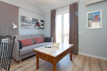 Dachboden zur Miete in Barcelona Casanova - Diputación