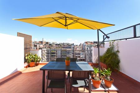 Dachboden zur Miete in Barcelona Casanova - Diputación