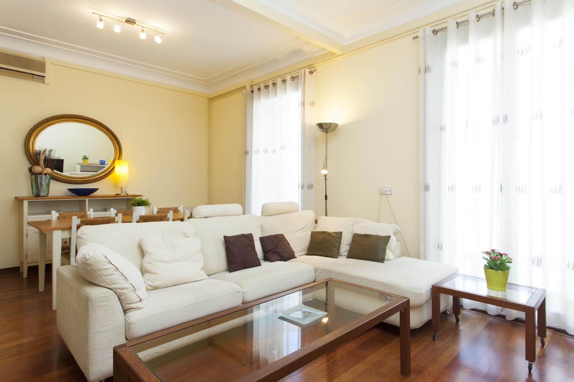 Wohnung zur Miete in Barcelona Paris - Villarroel