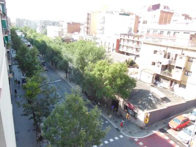 Appartement te huur in Barcelona Bda. De La Glòria - Av. Vallcarca