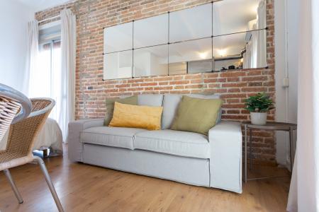 Apartamento-estudio de alquiler en c/ Sevilla-Almirall Aixada