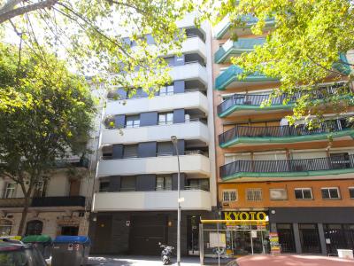 Pis en Lloguer turístic a Barcelona Ciutadella Pool Apartment