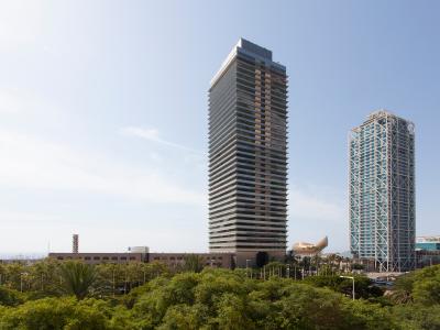 Appartamento in Affitto a breve termine a Barcelona Ciutadella Pool Apartment