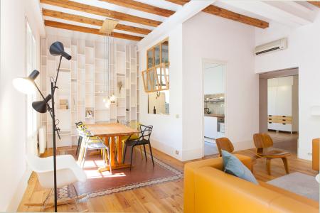 Appartement te huur in Barcelona Asturies - Plaça De La Virreina