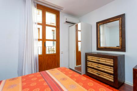 Loft con balcón de alquiler en el barrio Raval