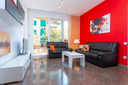 Apartamento de aluguel temporário na R/ Sardenya com Almogavers