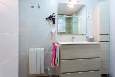 Apartamento de aluguel temporário na R/ Sardenya com Almogavers