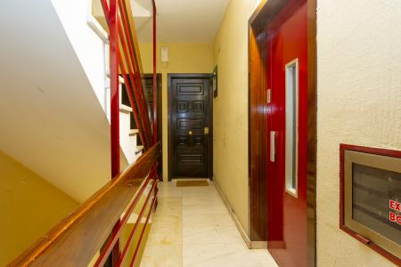Apartamento de aluguel temporário na R/ Sardenya com Almogavers