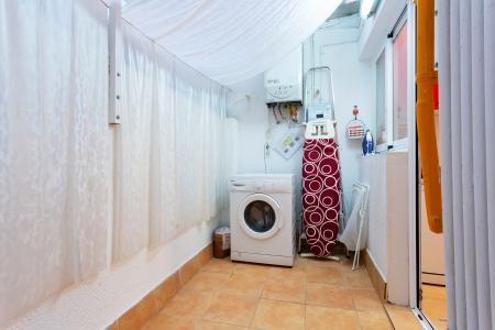 Apartamento de aluguel temporário na R/ Sardenya com Almogavers