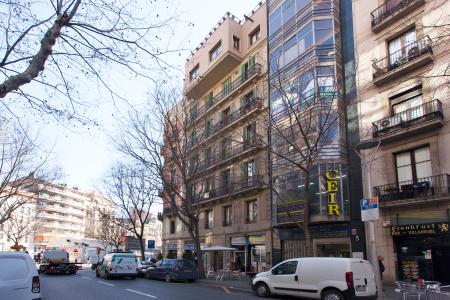 Appartement te huur in Barcelona Villarroel - Tamarit
