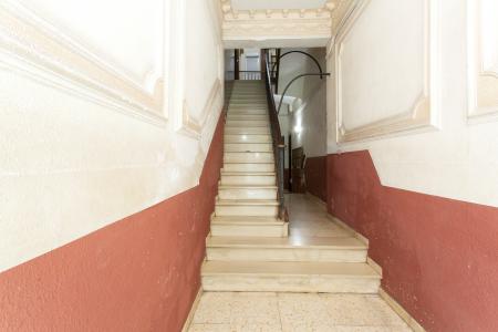 Appartement te huur in Barcelona Benavent - Travessera De Les Corts