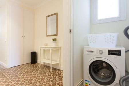 Appartement te huur in Barcelona Muntaner - Gran Via (only For 1 Month)