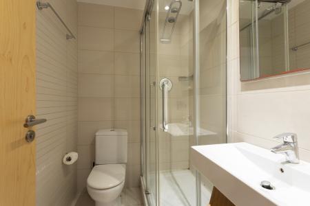 Apartamento moderno e luminoso na rua General Álvarez de Castro