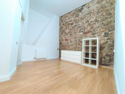 Dúplex in Affitto a Barcelona Larrard - Rambla Mercedes (precio Alarma Incluida)