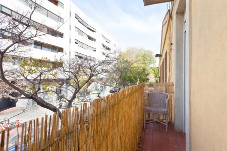 Appartement te huur in Barcelona Ramon Turro - Bac De Roda