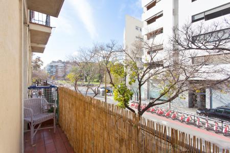 Appartement te huur in Barcelona Ramon Turro - Bac De Roda