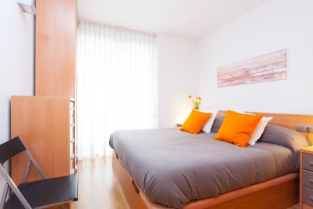 Espacioso apartamento en calle Roselló con Entença