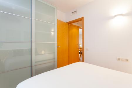 Espacioso apartamento en calle Roselló con Entença
