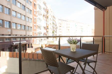 Espacioso apartamento en calle Roselló con Entença