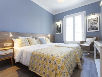 Wohnung zur Kurzfristige Vermietung in Barcelona Arago - Pau Claris