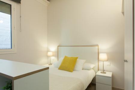 Si affitta luminoso monolocale in via Enamorats - Av. Diagonal