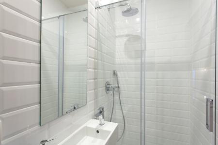 Si affitta luminoso monolocale in via Enamorats - Av. Diagonal