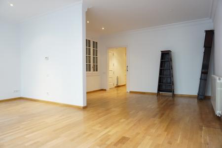 Appartement te huur in Barcelona Paris - Casanova