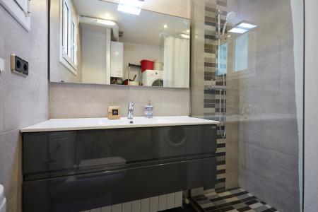 Magnífico piso con 3 dormitorios y balcón en carrer de Provença