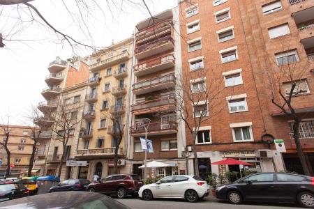 Appartement te huur in Barcelona Dos De Maig - Industria