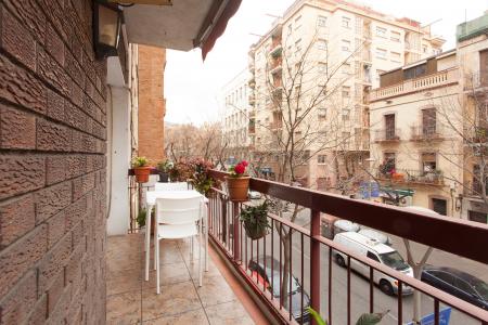 Appartement te huur in Barcelona Dos De Maig - Industria