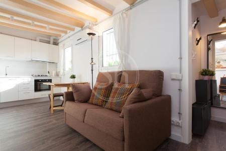 Moderno piso de alquiler en calle Sitges - Plaza Universitat