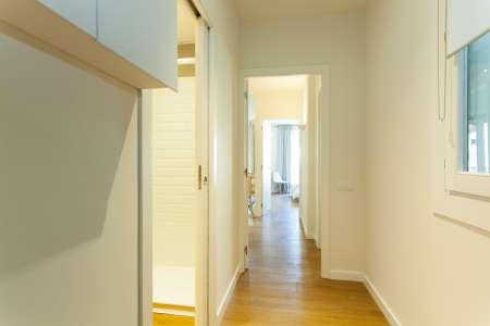 Appartamento con balcone in affitto in via Villarroel
